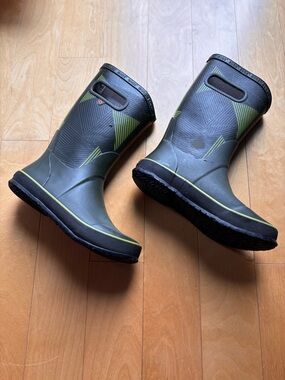 Bogs Kids Waterproof Green Rubber Rain Boots